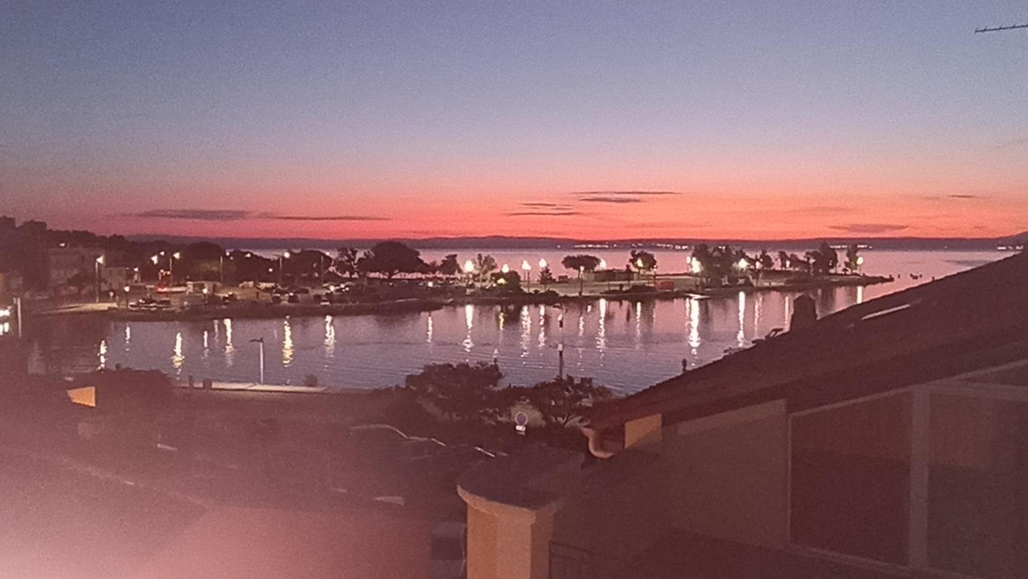 Les Hebergements De La Plage En Ville Martigues Kültér fotó